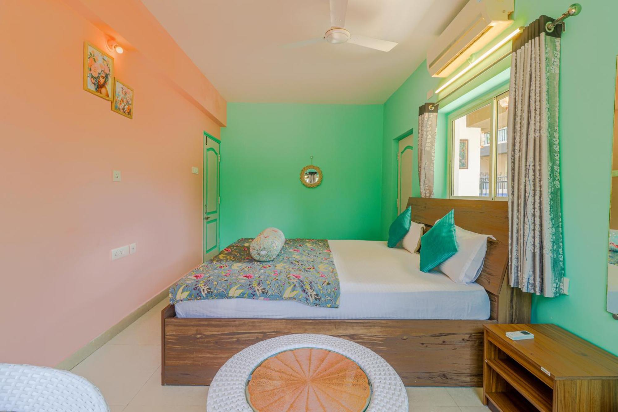 4BHK SPARKLING APARTMENT NEAR BEACH POOL&BAR 2bhkX2 Vagator Zimmer foto