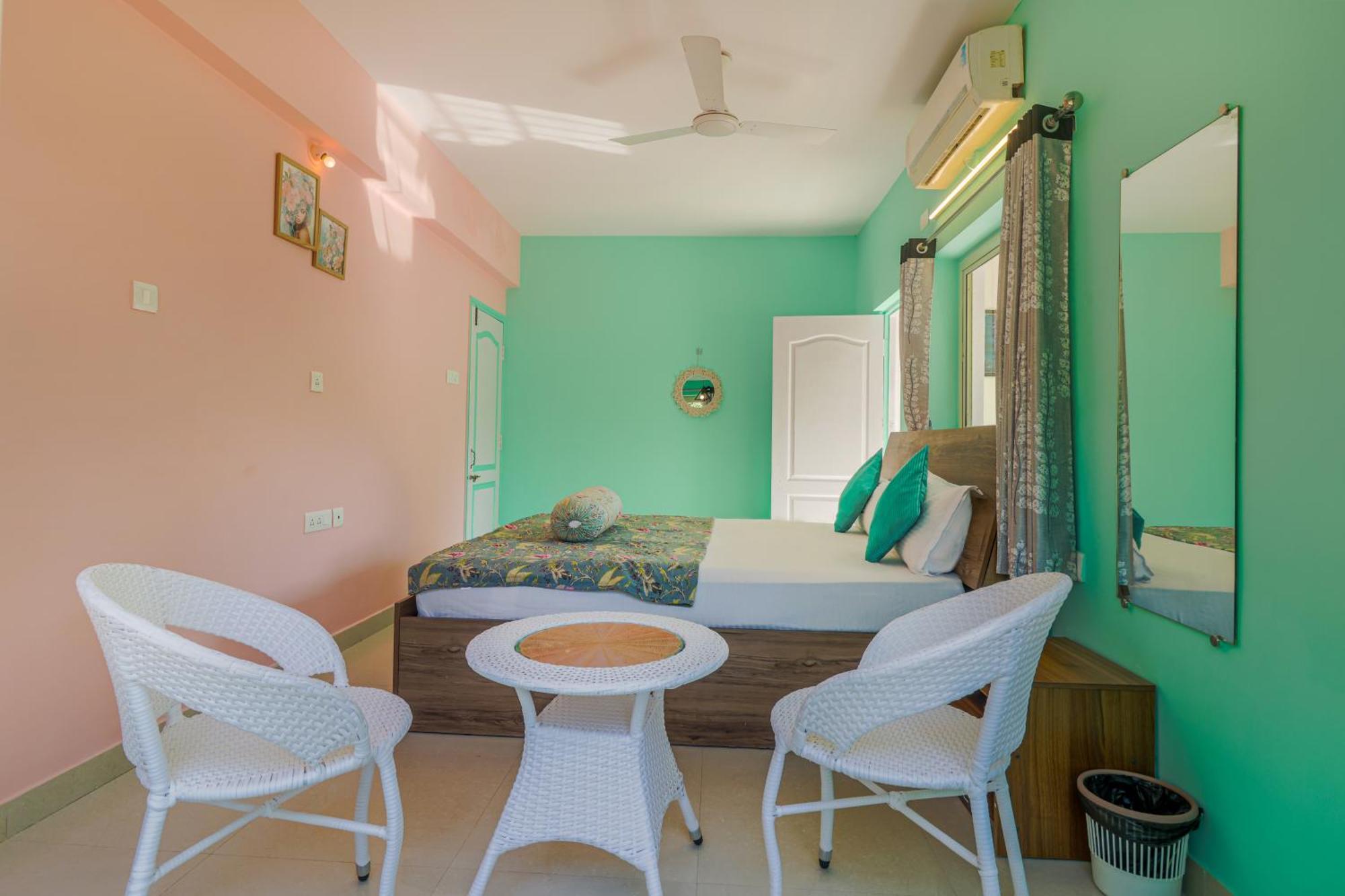 4BHK SPARKLING APARTMENT NEAR BEACH POOL&BAR 2bhkX2 Vagator Zimmer foto
