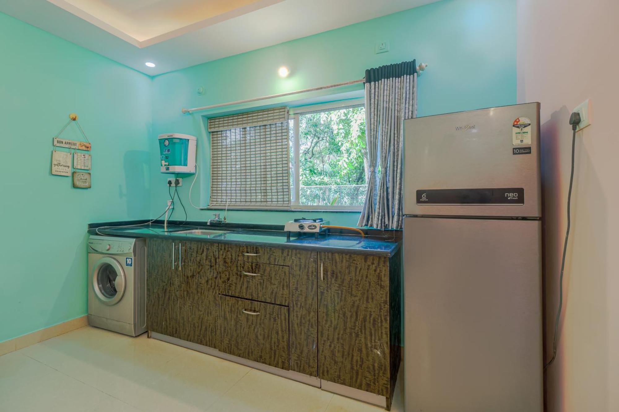 4BHK SPARKLING APARTMENT NEAR BEACH POOL&BAR 2bhkX2 Vagator Zimmer foto