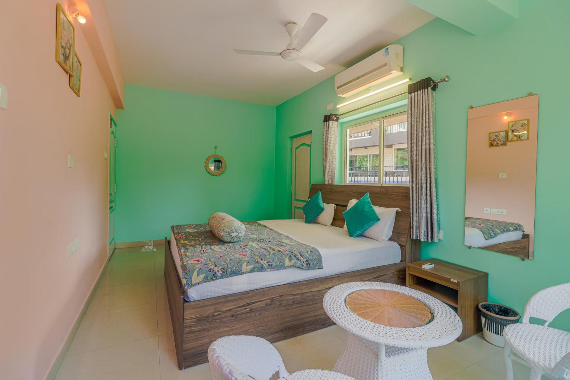 4BHK SPARKLING APARTMENT NEAR BEACH POOL&BAR 2bhkX2 Vagator Exterior foto